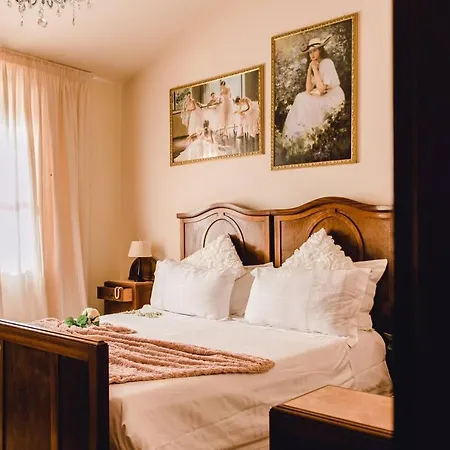 Villa Luxury Italian Villa With Pool & Air Conditioning